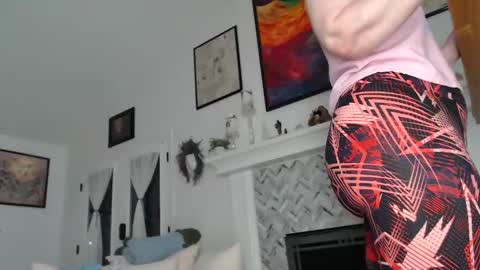 Aurora Willows online show from October 15, 11:13 am