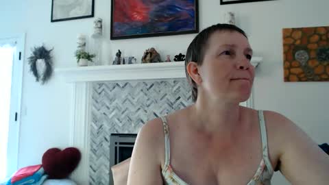 Aurora Willows online show from May 9, 4:31 pm