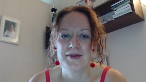 12ennie online show from October 11, 9:58 am