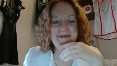 12ennie online show from October 24, 6:53 am