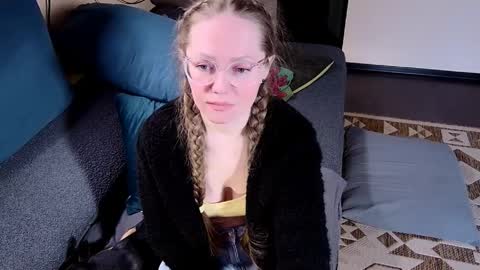    online show from May 1, 9:56 am