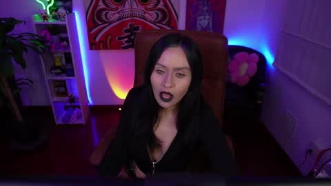 1hannamontana online show from September 29, 12:49 am