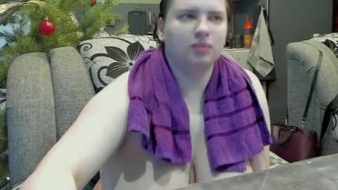 1LINDSEY1 online show from December 26, 10:59 am