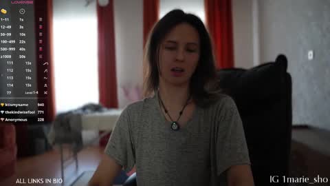 Marie online show from May 14, 3:40 pm