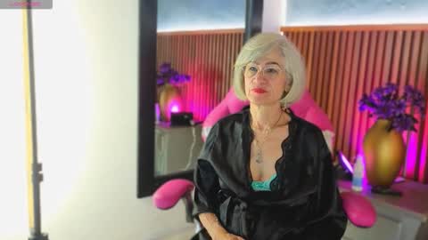 Miss Monserrate online show from May 11, 2:19 pm
