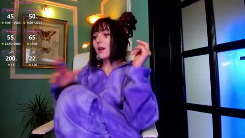 Moona  online show from October 8, 9:35 am