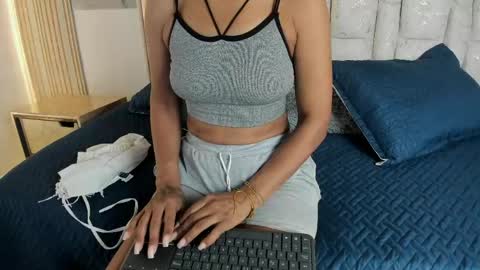 Luisa online show from May 19, 12:01 pm