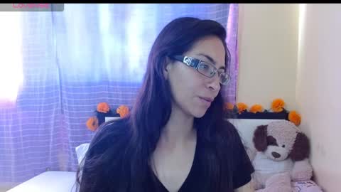 paola online show from November 19, 10:10 pm