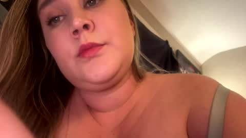 22thickfatpussy online show from July 23, 5:43 pm
