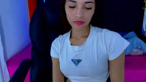 Isabella online show from May 20, 3:53 pm
