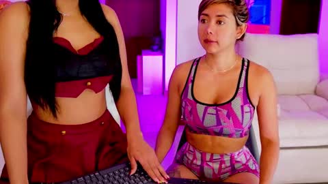 Snapshot of 3kam_amazonian chatting on February 28, 9:04 am independent model online show from February 28, 9:04 am