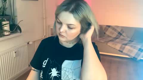 Ivy online show from February 1, 1:55 am