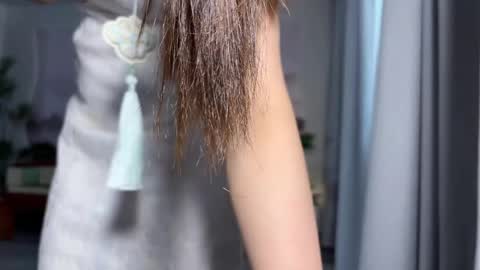 lily online show from May 30, 5:05 am
