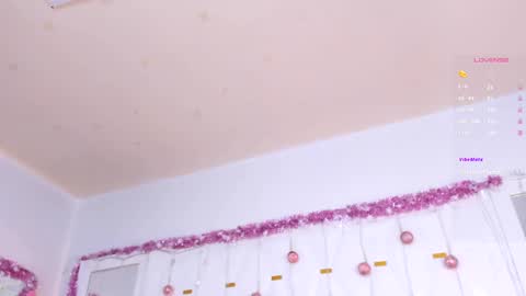 Snapshot of _abby__ chatting on December 10, 2:39 pm Gabriela abby online show from December 10, 2:39 pm