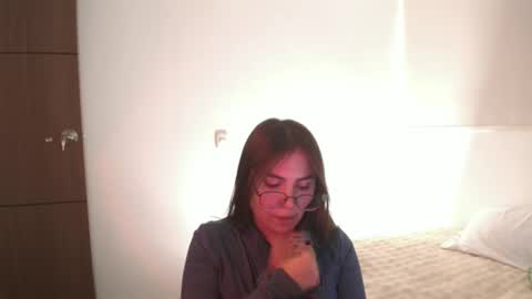 abby 3 online show from January 7, 6:00 pm