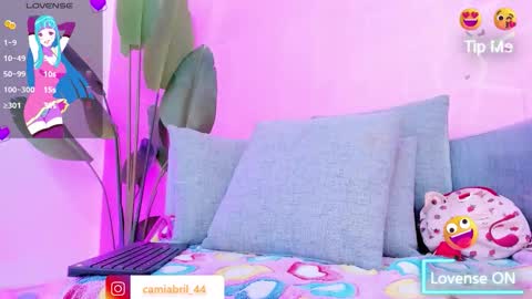 Abril  online show from December 19, 4:48 am