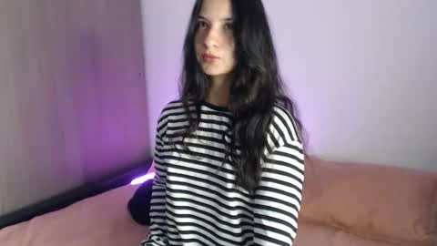 _abrill_20 online show from December 19, 8:17 am