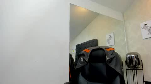 _alana_johnson online show from May 16, 12:37 pm