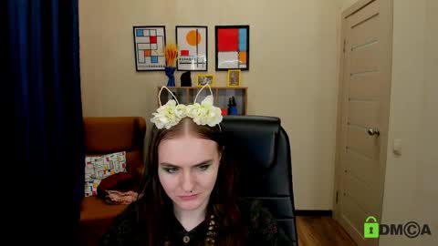 Alice online show from April 9, 10:20 am