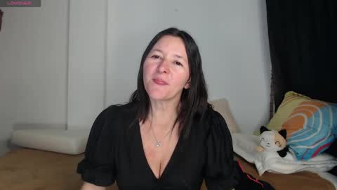 _alice_horny_ online show from May 4, 11:18 pm