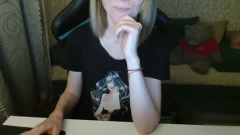  AliceCullen  online show from November 13, 3:44 pm