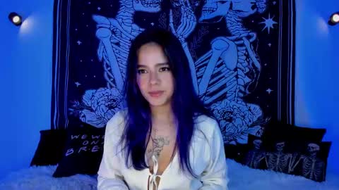 _alicesasha_ online show from March 29, 1:10 pm