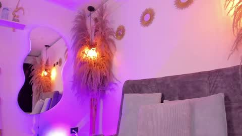 Ambar  online show from May 22, 11:52 am