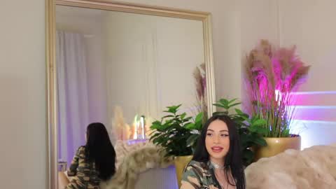 Anna online show from May 8, 7:49 pm