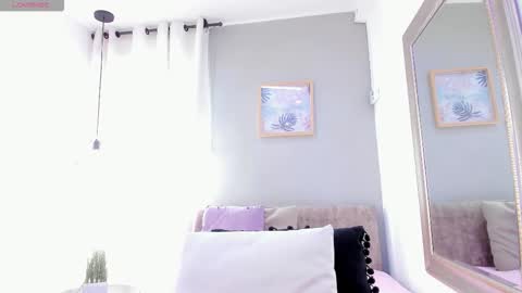      online show from December 4, 7:36 pm