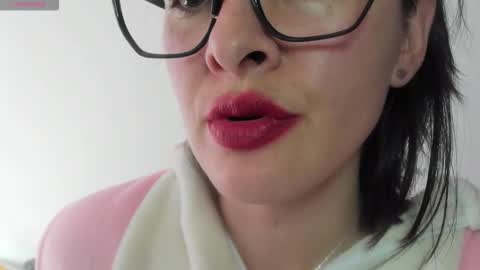 antonia online show from January 9, 3:27 pm