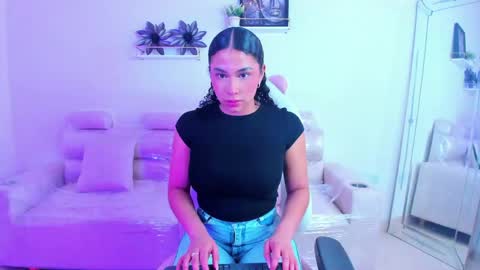    online show from April 22, 12:24 pm