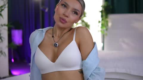 Arielle online show from May 13, 7:25 am