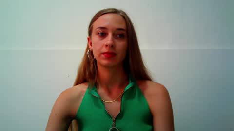 _aurora_sweet online show from September 23, 2:15 pm