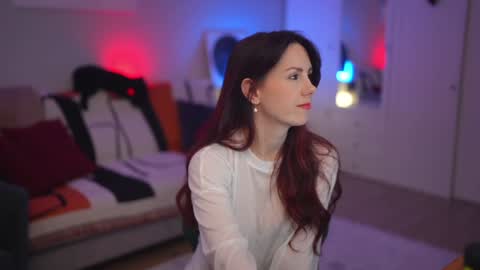 Lili online show from February 22, 6:47 am