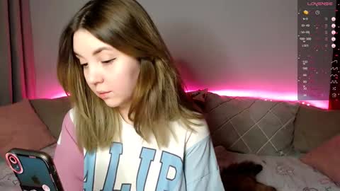 Elizabeth online show from February 9, 9:06 pm