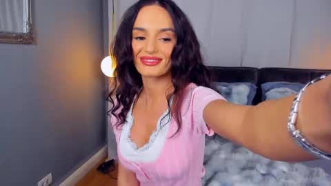 _carlawhite_ online show from May 4, 3:54 am
