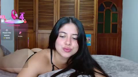 Snapshot of _caylee_ chatting on September 17, 9:46 pm Antonella online show from September 17, 9:46 pm