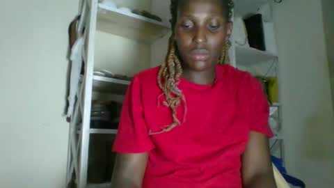 clara online show from May 6, 11:47 am
