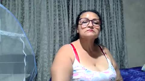 _cristal09 online show from October 6, 5:13 am