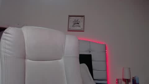 Cristal online show from October 20, 2:42 pm