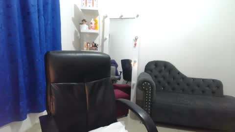 Katherine   Shedule  10pm -4 am  Colombia hour online show from December 30, 12:32 am