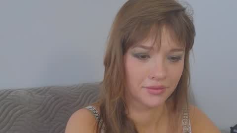 DemiDee online show from March 15, 9:11 am