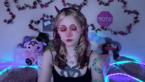 Kate online show from May 13, 11:32 pm