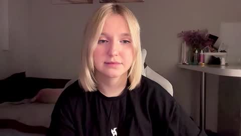 Ri   online show from November 8, 4:23 pm