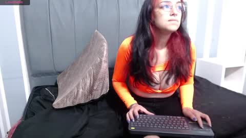 Eimy online show from January 5, 11:15 am