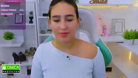 Snapshot of _eliizabeth__ chatting on September 26, 4:04 pm Lizzy online show from September 26, 4:04 pm