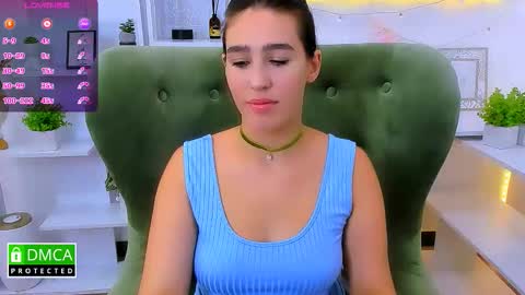 Snapshot of _eliizabeth__ chatting on September 29, 9:53 pm Lizzy online show from September 29, 9:53 pm