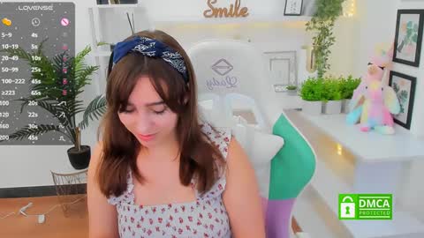 Snapshot of _eliizabeth__ chatting on December 5, 9:28 pm Lizzy online show from December 5, 9:28 pm