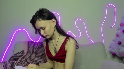 _emily__strike_ online show from January 4, 10:16 am