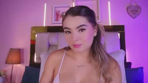 Isabella online show from June 26, 12:06 pm